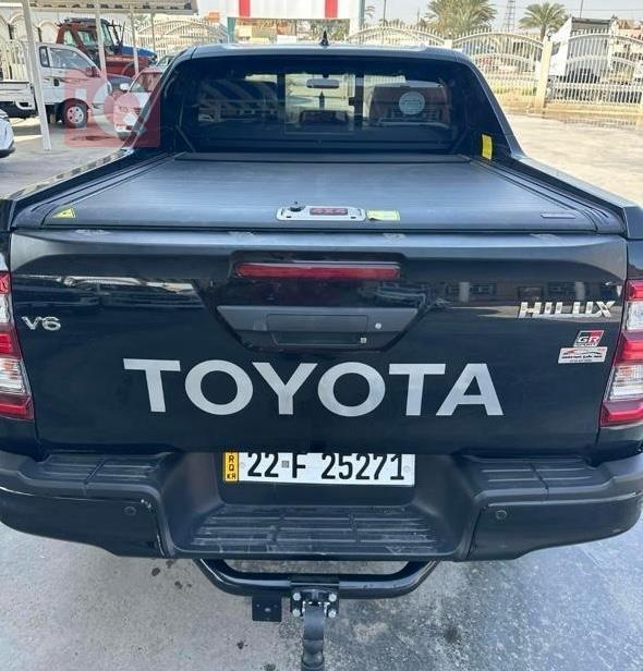 Toyota Hilux